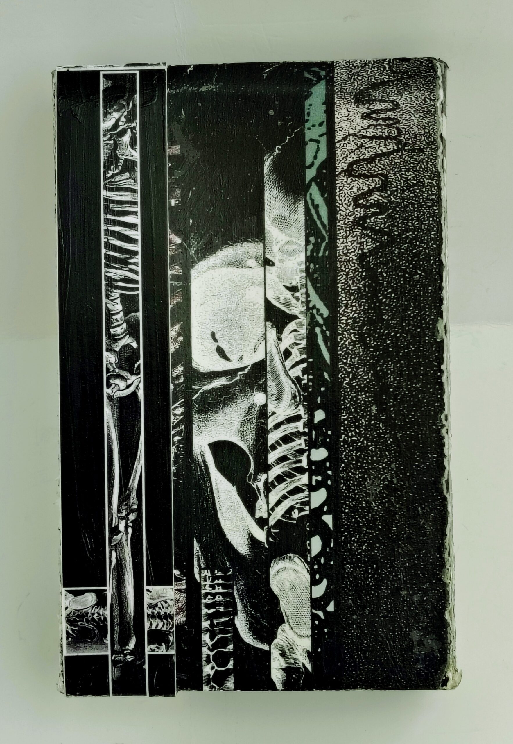 2 x tape/4 x badge edition: the infernal machine/machinemachinemachine set - Image 10