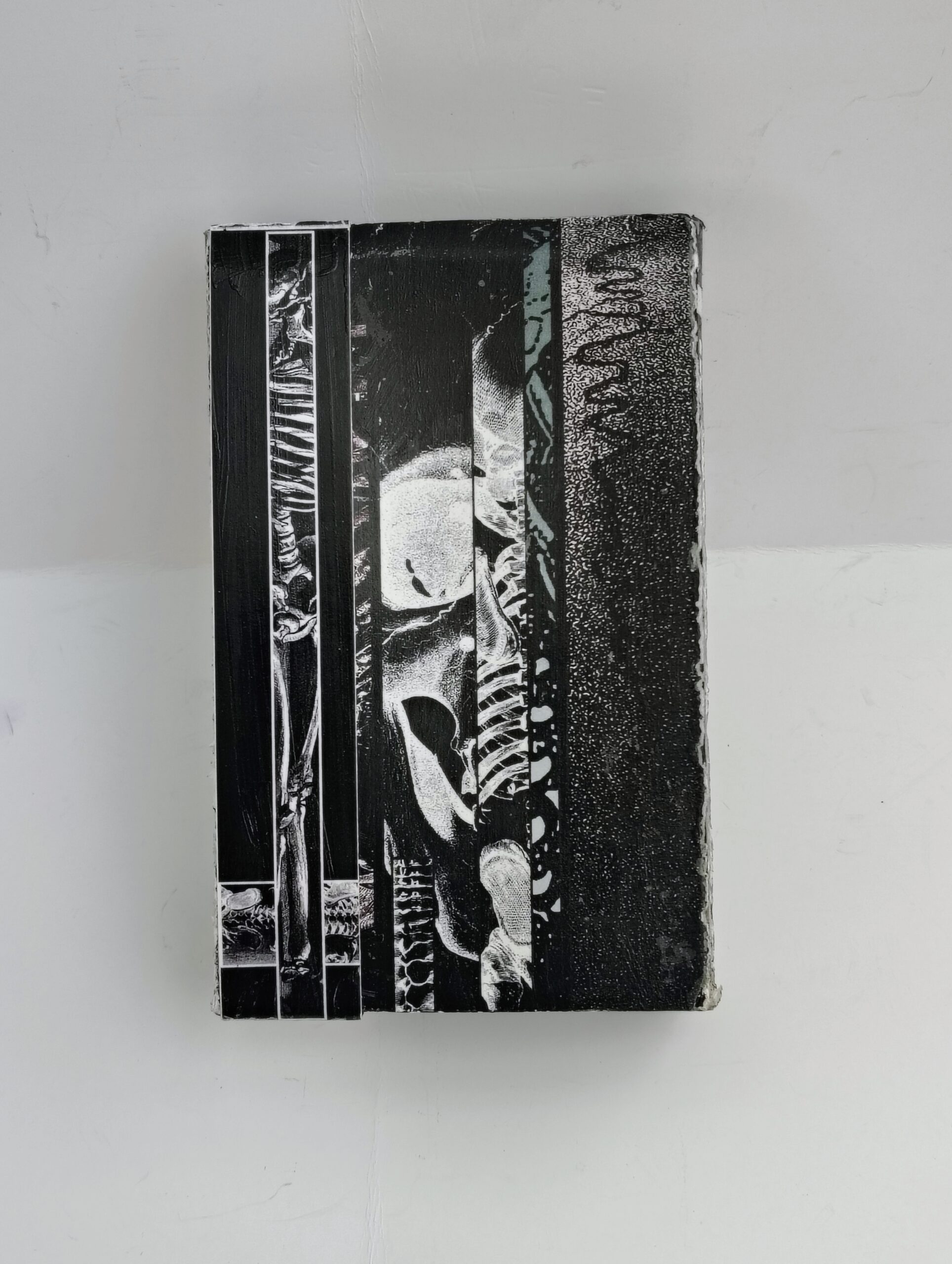 2 x tape/4 x badge edition: the infernal machine/machinemachinemachine set - Image 9
